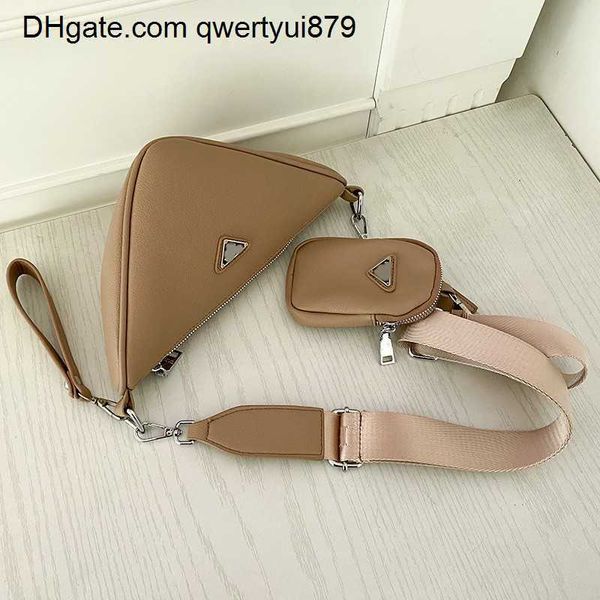 day packs spring summer autumn day packs new pu triangle bag women wide shoulder strap triangle lock earphone bags clutch women bags crossbo
day packs spring summer autumn day packs new pu triangle bag women wide shoulder strap triangle lock earphone bags clutch women bags crossbo
