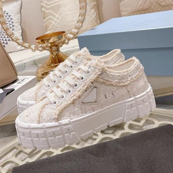 Women's thick soles White shoes new Casual Knitting sports holiday shoes ladies comfortable shoes with thick soles Sneakers shoes 34-41, Pink
Women's thick soles White shoes new Casual Knitting sports holiday shoes ladies comfortable shoes with thick soles Sneakers shoes 34-41, Pink