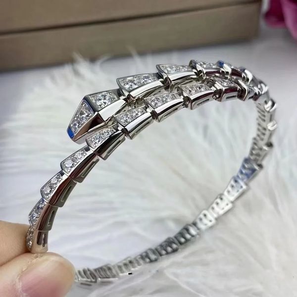 2023 designer bracelets bangle jewelry letters snake bracelets gold silver rose colors mens woman bangles, Black
2023 designer bracelets bangle jewelry letters snake bracelets gold silver rose colors mens woman bangles, Black