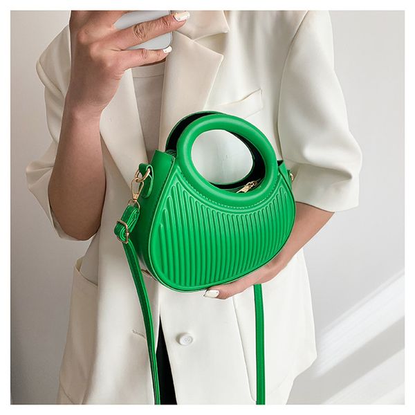 lovely small shoulder bags cross body luxury designer women body bag fold special shape plain vintage genuine leather handbags flap messenge
lovely small shoulder bags cross body luxury designer women body bag fold special shape plain vintage genuine leather handbags flap messenge