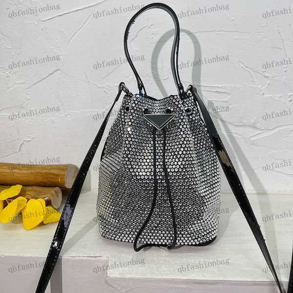 designer ladies bucket bag full of diamond superflash crystal bag pull out enamelled triangle buckle shoulder bag belt crossbody bags makeup
designer ladies bucket bag full of diamond superflash crystal bag pull out enamelled triangle buckle shoulder bag belt crossbody bags makeup