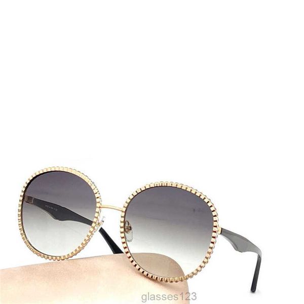 new fashion design sunglasses 9552 round metal lace frame surrounding with diamonds noble and elegant style outdoor uv400 protection glasses, White;black
new fashion design sunglasses 9552 round metal lace frame surrounding with diamonds noble and elegant style outdoor uv400 protection glasses, White;black