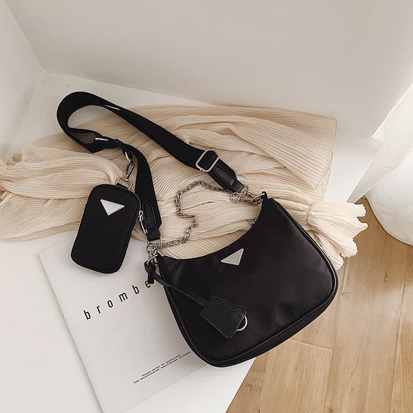 designer fashion the tote bag casual nylon 3-in-1 chain handbag for wanderers, underarm strap, shoulder bag, women's crossbody bag
designer fashion the tote bag casual nylon 3-in-1 chain handbag for wanderers, underarm strap, shoulder bag, women's crossbody bag