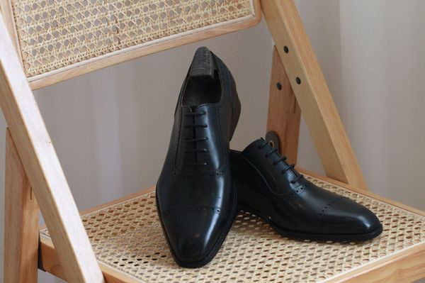 new british men's leather shoes carved men's casual shoes british three-point leather shoes brock men's shoes, Black
new british men's leather shoes carved men's casual shoes british three-point leather shoes brock men's shoes, Black