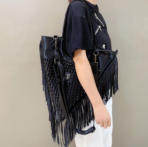 Factory wholesale ladies shoulder bag 2 styles European and American trend tassel punk backpack street personality rivet handbag large leather retro handbags, Silver-6031#-normal version
Factory wholesale ladies shoulder bag 2 styles European and American trend tassel punk backpack street personality rivet handbag large leather retro handbags, Silver-6031#-normal version