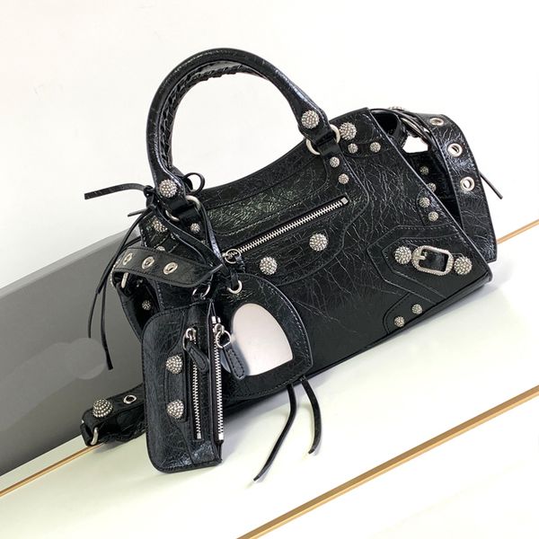 2 sizes locomotive bag women fashion totes neo cagole handbags fashion letters shoulder bags zipper closure with small wallet cardioid mirro
2 sizes locomotive bag women fashion totes neo cagole handbags fashion letters shoulder bags zipper closure with small wallet cardioid mirro