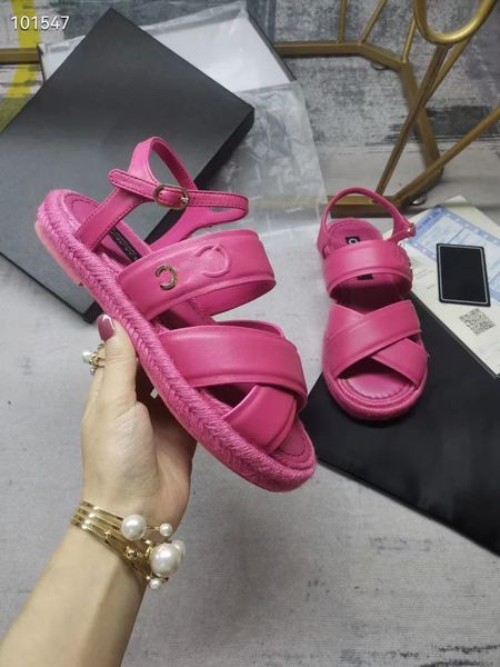 2023 luxury designer sandals leather women fashion flat flip flops non-slip sandals summer outdoor open toe roman flip flops large 35-42, Black
2023 luxury designer sandals leather women fashion flat flip flops non-slip sandals summer outdoor open toe roman flip flops large 35-42, Black