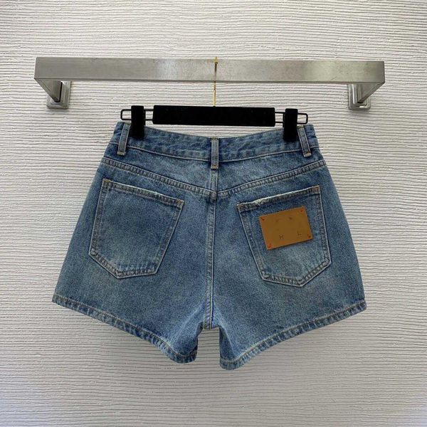 23ss womens shorts women designer clothes back pocket letter leather brand silicone decorative fashion simple and slim fashion jeans and sho, White;black
23ss womens shorts women designer clothes back pocket letter leather brand silicone decorative fashion simple and slim fashion jeans and sho, White;black