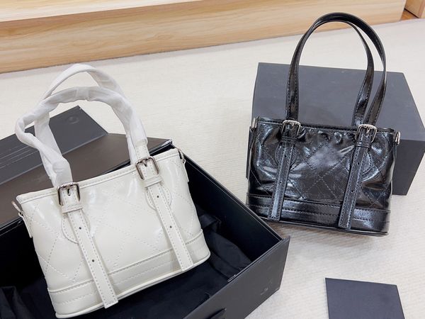 designer luxury fashion bag classic bag designer pocket handbag leather women's tote bag zipper bag crossbody bag purse
designer luxury fashion bag classic bag designer pocket handbag leather women's tote bag zipper bag crossbody bag purse