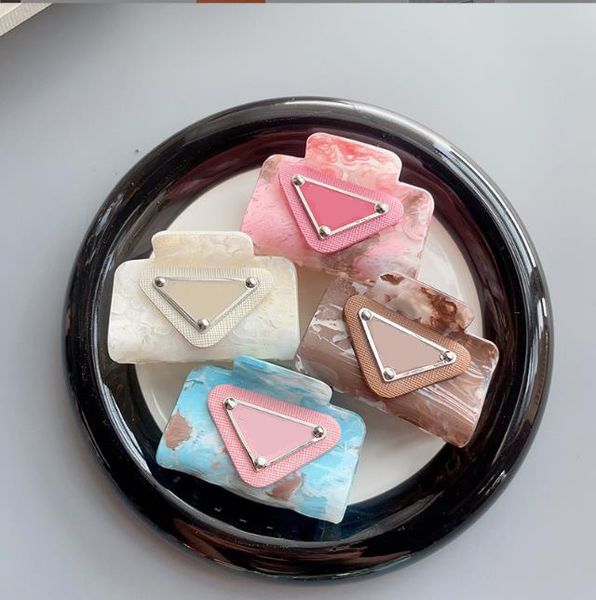 luxury designer fashion hair clips claws inverted triangle barrettes brand letter plugs shark clip for women gift hairpins hair accessories, Golden;silver
luxury designer fashion hair clips claws inverted triangle barrettes brand letter plugs shark clip for women gift hairpins hair accessories, Golden;silver