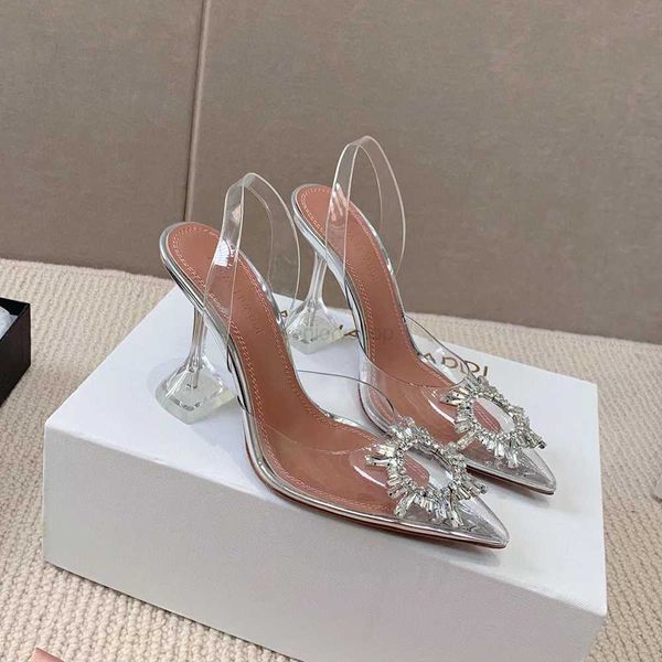 amina muaddi begum crystal-embellished buckle pvc pumps sandals women's luxury designers dress shoe genuine cowhide sole9.5cm women s p, Black
amina muaddi begum crystal-embellished buckle pvc pumps sandals women's luxury designers dress shoe genuine cowhide sole9.5cm women s p, Black