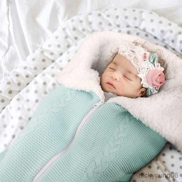 sleeping bags newborn thickening winter knitted bag swaddle foot cover children baby r230614
sleeping bags newborn thickening winter knitted bag swaddle foot cover children baby r230614