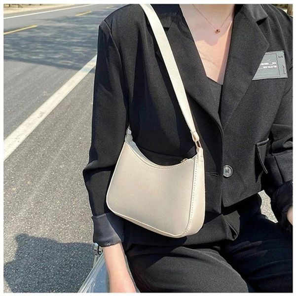 new handle bag women retro handbag pu leather shoulder totes underarm handle bag female small subaxillary bags clutch a77
new handle bag women retro handbag pu leather shoulder totes underarm handle bag female small subaxillary bags clutch a77