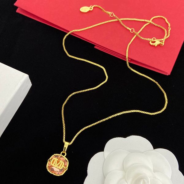jewelry designers pendant necklaces fashion gold necklace letters pearl copper chain designer necklace womens gift weddings 2306147pe, Silver
jewelry designers pendant necklaces fashion gold necklace letters pearl copper chain designer necklace womens gift weddings 2306147pe, Silver