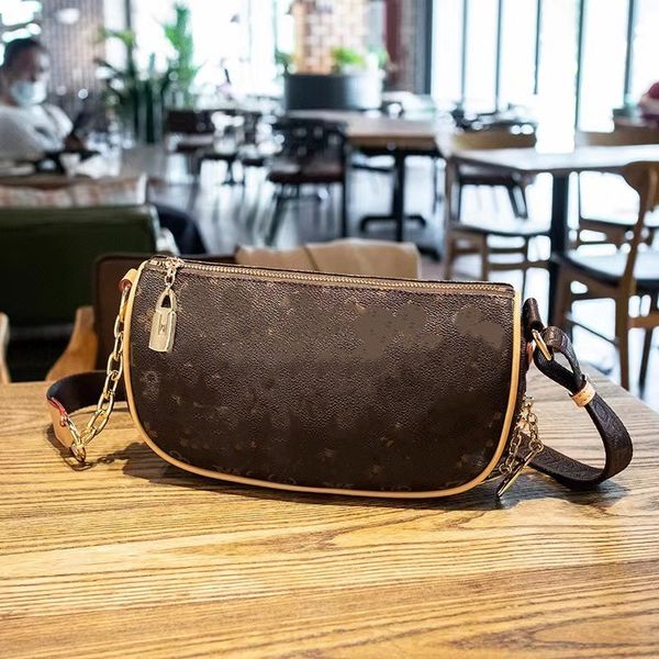 2023 new dumpling bag fashion net red shoulder bag foreign print armpit bag trendy wide shoulder crossbody bag for women
2023 new dumpling bag fashion net red shoulder bag foreign print armpit bag trendy wide shoulder crossbody bag for women