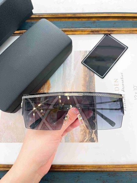 fashion classic design polarized 2023 luxury sunglasses for men women pilot sun glasses uv400 eyewear metal frame polaroid lens, White;black
fashion classic design polarized 2023 luxury sunglasses for men women pilot sun glasses uv400 eyewear metal frame polaroid lens, White;black