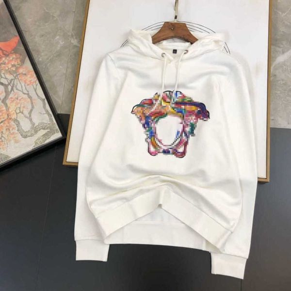 2023 designer versage hoodies fashion graffiti hoodie autumn and winter classic button hooded pullover sweater loose casual printed black sp
2023 designer versage hoodies fashion graffiti hoodie autumn and winter classic button hooded pullover sweater loose casual printed black sp