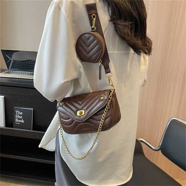 2023 new embroidered thread child mother bag tidal strap wide shoulder strap single shoulder crossbody bag women's chain handbag undera
2023 new embroidered thread child mother bag tidal strap wide shoulder strap single shoulder crossbody bag women's chain handbag undera