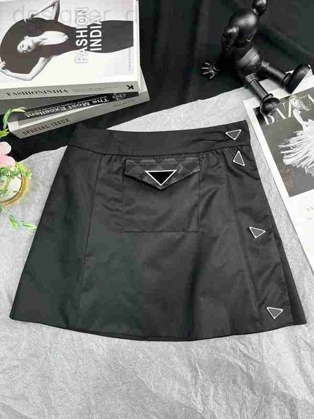 skirts designer 2023 new fashion split patchwork black midi women high waist triangle badge casual mini skirt wbiz
skirts designer 2023 new fashion split patchwork black midi women high waist triangle badge casual mini skirt wbiz