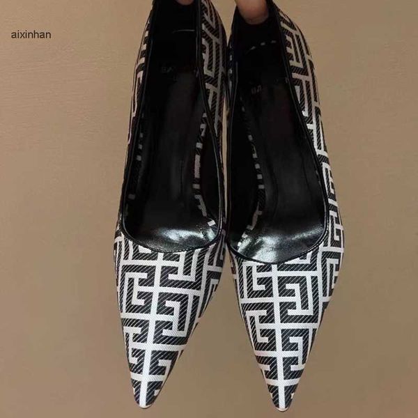23 style old flower women's high heels metal heel pointed shallow mouth spicy girls' shoes single shoe, Black
23 style old flower women's high heels metal heel pointed shallow mouth spicy girls' shoes single shoe, Black