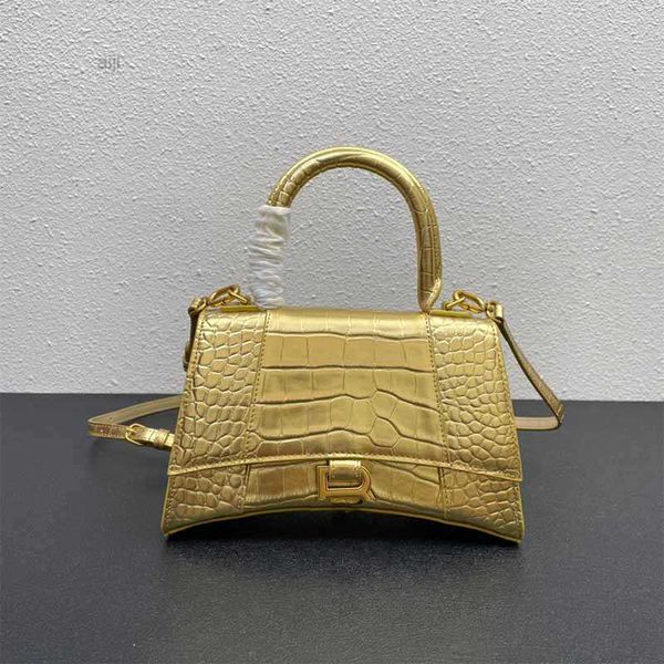 crocodile print handbag leather women's designer totes shopping bag metal b word single shoulder crossbody gold luxury woman cross-body
crocodile print handbag leather women's designer totes shopping bag metal b word single shoulder crossbody gold luxury woman cross-body