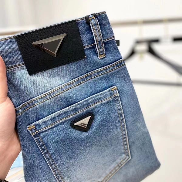 designer men's stretch jeans slim light blue letter stretch brand luxury pants jeans trend brand casual pants
designer men's stretch jeans slim light blue letter stretch brand luxury pants jeans trend brand casual pants