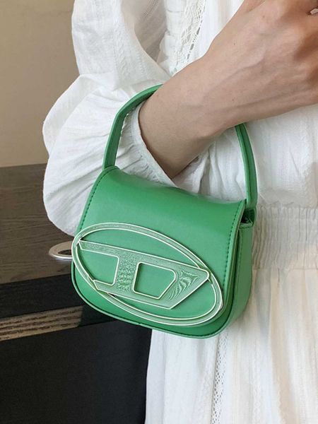 this year's popular niche design bag 2023 new women's bag summer versatile crossbody bag square bag
this year's popular niche design bag 2023 new women's bag summer versatile crossbody bag square bag
