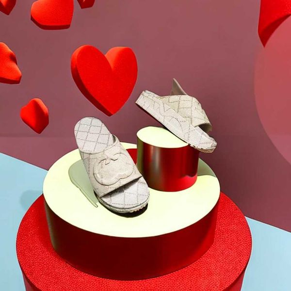 woman slippers fashion plastic shoes summer sandal women transparent strap up sandals beach thick bottom slipper luxury designer platform al, Black
woman slippers fashion plastic shoes summer sandal women transparent strap up sandals beach thick bottom slipper luxury designer platform al, Black