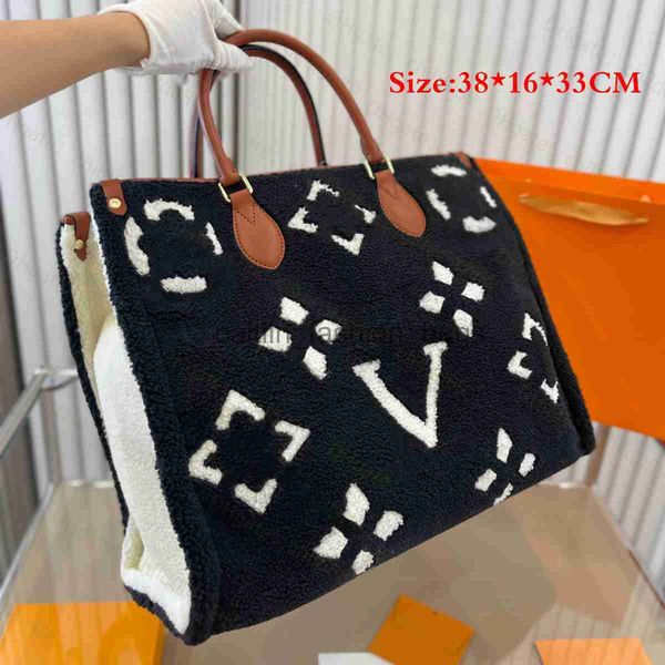 shopping bags new fashion tote bag large capacity shopping bags classic old pattern designer bag lambswool winter models leather spring and
shopping bags new fashion tote bag large capacity shopping bags classic old pattern designer bag lambswool winter models leather spring and