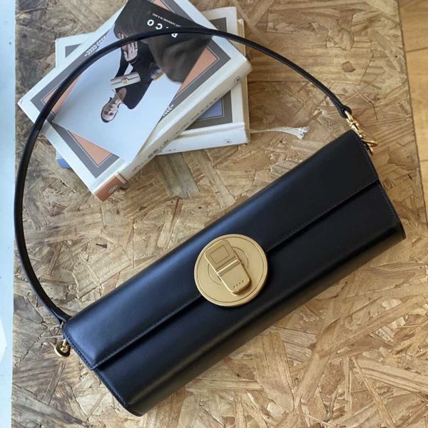 2022 new peco women's bag easy open can french stick bag cow leather high grade luxury armpit shoulder bag
2022 new peco women's bag easy open can french stick bag cow leather high grade luxury armpit shoulder bag
