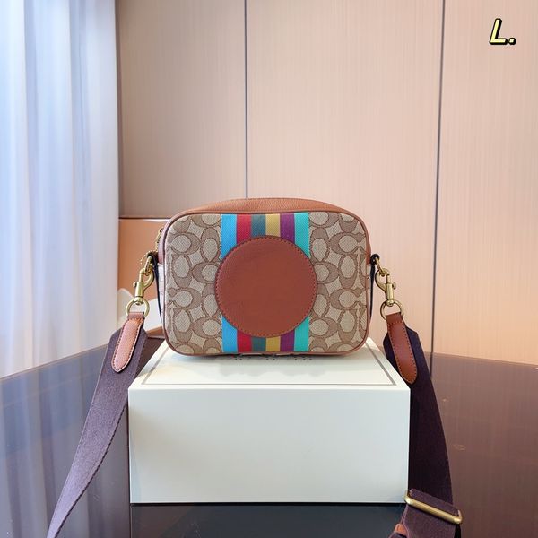 sell soho bag cosmetic bag dempsey new style camera bag classic shoulder crossbody bag joker artifact original fabric leather super soft des
sell soho bag cosmetic bag dempsey new style camera bag classic shoulder crossbody bag joker artifact original fabric leather super soft des