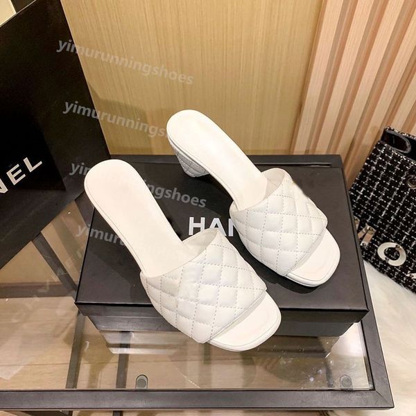 2023 new straw fisherman slippers designer channel slides ladies holiday slippers classic flat bottom slippers casual sandals fashion ladies, Black
2023 new straw fisherman slippers designer channel slides ladies holiday slippers classic flat bottom slippers casual sandals fashion ladies, Black