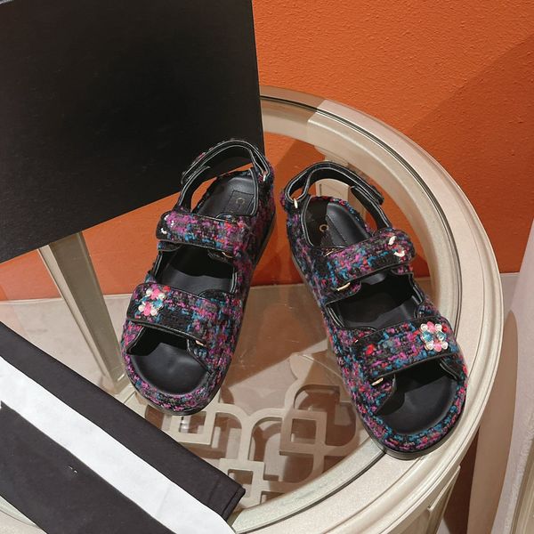 designer cc sandals women beach shoes luxury outdoor slippers classic leather slides shoe fashion sandal summer footwear
designer cc sandals women beach shoes luxury outdoor slippers classic leather slides shoe fashion sandal summer footwear
