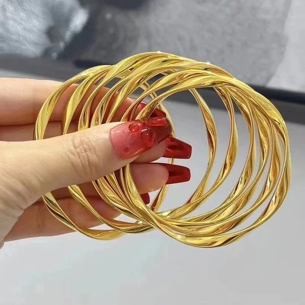 women's mobius bracelet - vacuum gold plated, durable and versatile, light luxury mobius strip style bangle, reduced and support wholes, Black
women's mobius bracelet - vacuum gold plated, durable and versatile, light luxury mobius strip style bangle, reduced and support wholes, Black