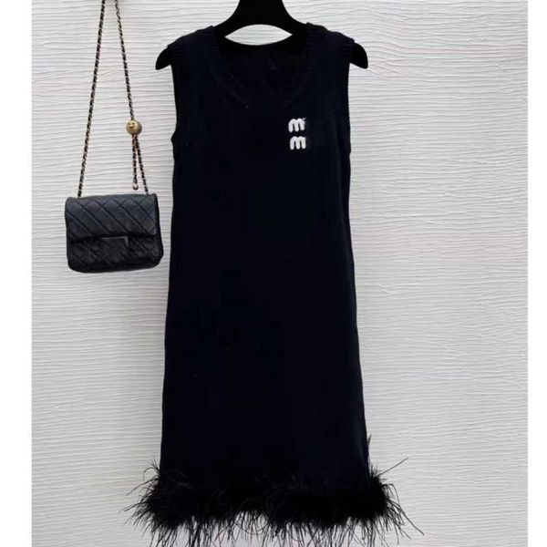 luxury women clothing fashion designer brand dress slim miniskirt pure cotton plush black vest dresses embroidered letter dress
luxury women clothing fashion designer brand dress slim miniskirt pure cotton plush black vest dresses embroidered letter dress