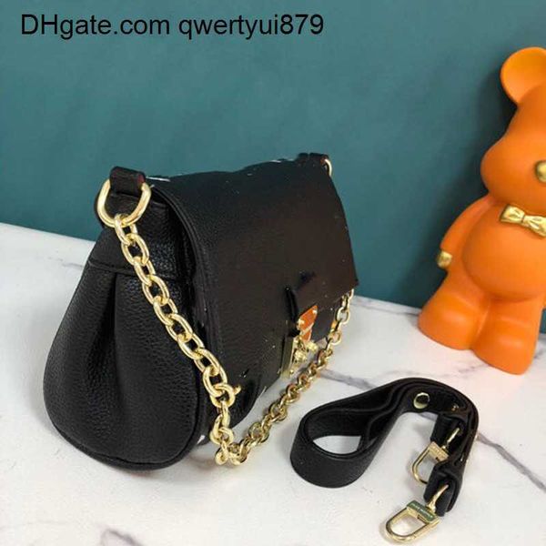 day packs brand 23ss day packs letter printed chain bag for women's handbag leather crossbody bagqwertyui879
day packs brand 23ss day packs letter printed chain bag for women's handbag leather crossbody bagqwertyui879
