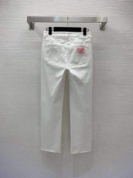 23ss womens pants denim jeans designer women jeans slim hem cut back pocket logo straight pipe pants cropped jeans women clothes, Blue
23ss womens pants denim jeans designer women jeans slim hem cut back pocket logo straight pipe pants cropped jeans women clothes, Blue