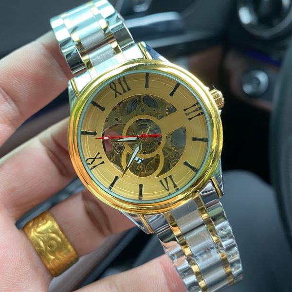 luxury men's automatic watch sapphire glass 40mm stainless steel sky blue dial luxury super luminous waterproof movement watch, Slivery;brown
luxury men's automatic watch sapphire glass 40mm stainless steel sky blue dial luxury super luminous waterproof movement watch, Slivery;brown