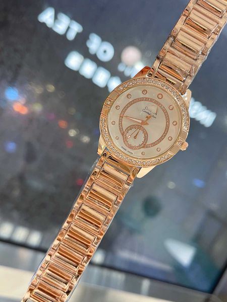watch movement women luxury prx quartz opne dazzling diamond wristwatch red dial gold montre omg designer seamaster watches with om ger lod, Slivery;golden
watch movement women luxury prx quartz opne dazzling diamond wristwatch red dial gold montre omg designer seamaster watches with om ger lod, Slivery;golden