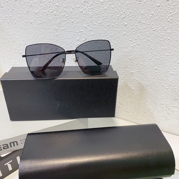 luxury designer brand sunglasses designer sunglass eyeglass women men glasses womens sun glass uv400 lens with case, White;black
luxury designer brand sunglasses designer sunglass eyeglass women men glasses womens sun glass uv400 lens with case, White;black