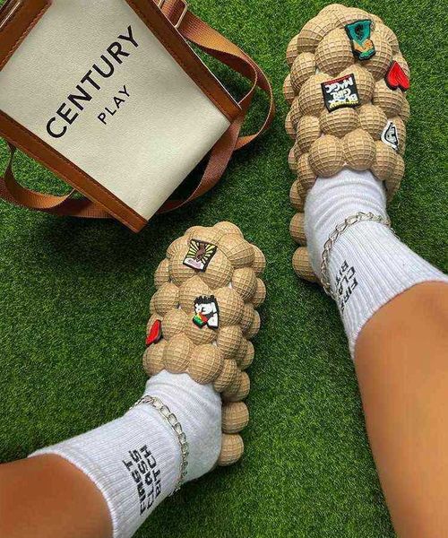 slippers new women summer bubble slides with charms non slip massage casual beach sandal ladies ball shoes 220708, Black
slippers new women summer bubble slides with charms non slip massage casual beach sandal ladies ball shoes 220708, Black