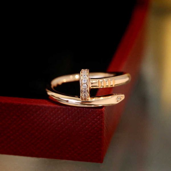 high-quality american card nail ring men's and women's 18k rose gold mesh red colorless fashion versatile, Golden;silver
high-quality american card nail ring men's and women's 18k rose gold mesh red colorless fashion versatile, Golden;silver