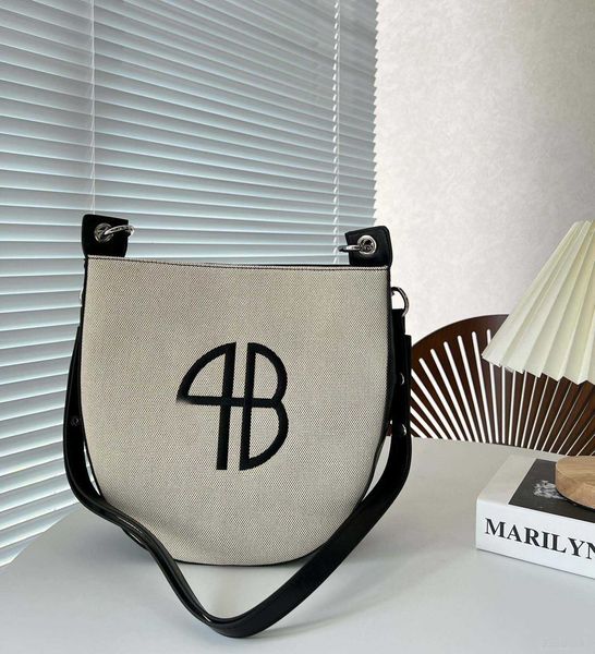 an brand design single shoulder crossbody bag simple premium handbag tote canvas shopping bag letter print wallets 230615
an brand design single shoulder crossbody bag simple premium handbag tote canvas shopping bag letter print wallets 230615