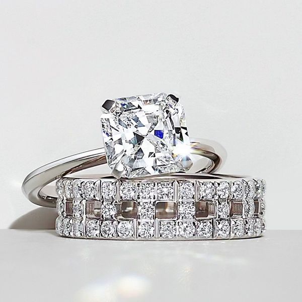 7a high end luxury diamond women's wedding ring 925 sterling silver four claw two carat square diamond ring classic imitation diamond j, Slivery;golden
7a high end luxury diamond women's wedding ring 925 sterling silver four claw two carat square diamond ring classic imitation diamond j, Slivery;golden