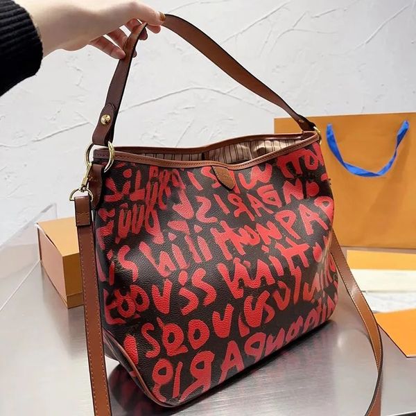 genuine leather luxury designer bag graffiti tote bag womens handbag women accessories shoulder bags women leather handbags
genuine leather luxury designer bag graffiti tote bag womens handbag women accessories shoulder bags women leather handbags