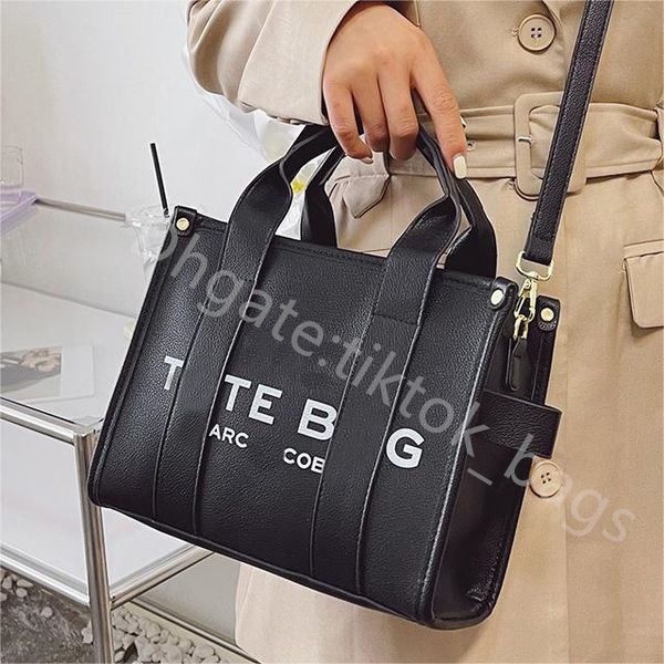 luxury marc the tote bag designer bags mini large capacity handbag shopping bag color blocking canvas small traveler handbag the colorblock
luxury marc the tote bag designer bags mini large capacity handbag shopping bag color blocking canvas small traveler handbag the colorblock