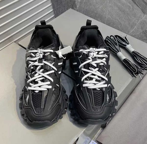 2023 new luxury brand designer men women casual shoes track 3 3.0 triple white black sneakers tess.s. gomma leather trainer nylon printed pl
2023 new luxury brand designer men women casual shoes track 3 3.0 triple white black sneakers tess.s. gomma leather trainer nylon printed pl