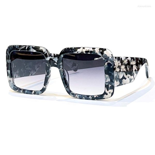 sunglasses super square women's fashion luxury design ladies summer elegant retro sun glasses gradient sunscreen, White;black
sunglasses super square women's fashion luxury design ladies summer elegant retro sun glasses gradient sunscreen, White;black
