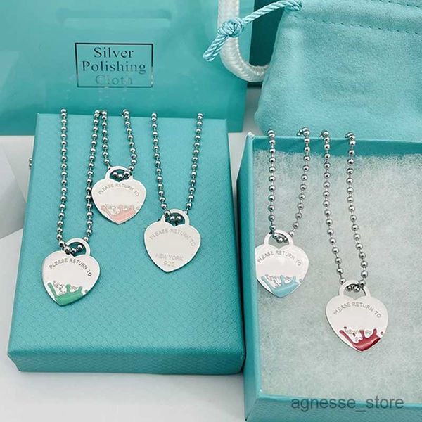 pendant necklaces luxury designer beads chain heart necklace womens couple pendant blue jewelry on the neck gift for accessories r230615, Silver
pendant necklaces luxury designer beads chain heart necklace womens couple pendant blue jewelry on the neck gift for accessories r230615, Silver