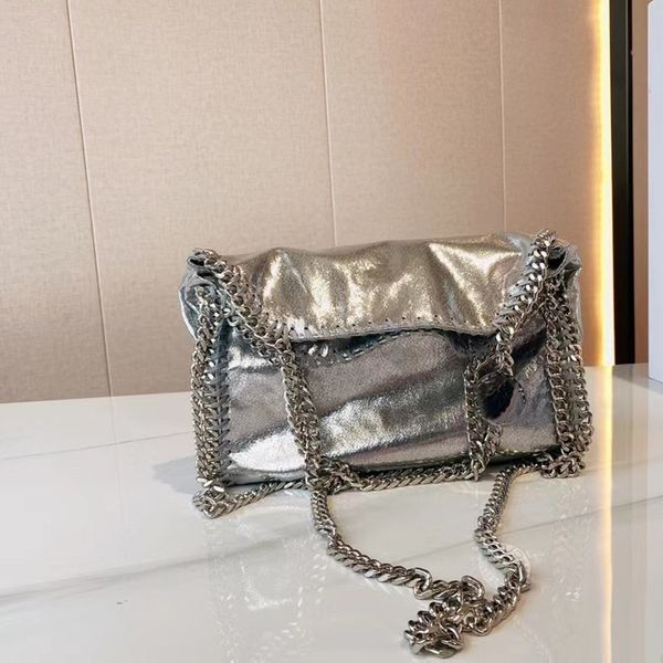 2023 new fashion designer women bags handbag stella mccartney pvc leather shopping bag designer falabella handbags 18cm 25cm
2023 new fashion designer women bags handbag stella mccartney pvc leather shopping bag designer falabella handbags 18cm 25cm